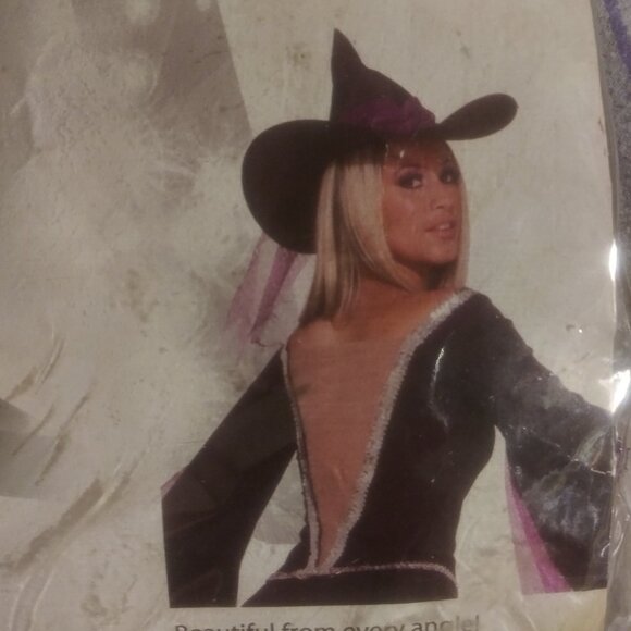 Ballroom witch. - Picture 5 of 5